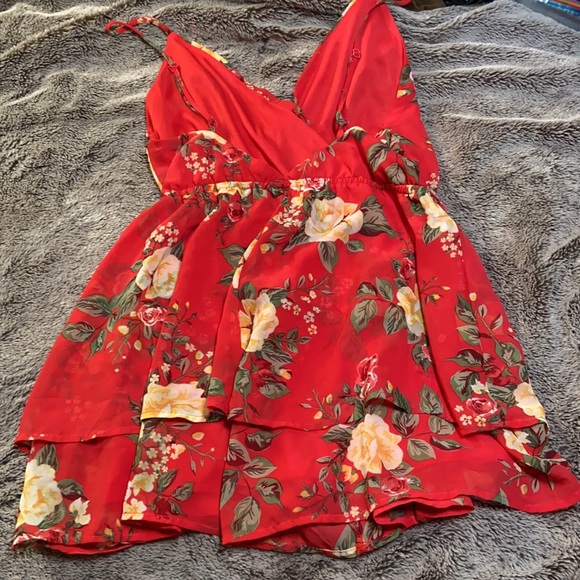 Floral Romper - Picture 3 of 5